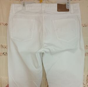Women's Three Clothing Company gorgeous white jeans Size 12 32/32